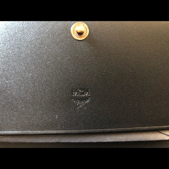 NEW MCM Medium Milla Trifold Wallet black - Picture 7 of 8